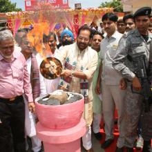 Today formally inaugurated Hunar Haat 2018 , being organised at North Central Zone Cultural Centre, Near Circuit House in Allahabad, by Ministry of Minority Affairs from 08th to 16th September 2018.