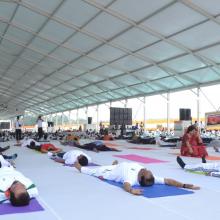 performed Yoga with Jharkhand CM Shri Raghubar  Das & a large number of people from all walks of life on the occasion of International Yoga Day at Prabhat Tara Maidan, Dhurwa in Ranchi.