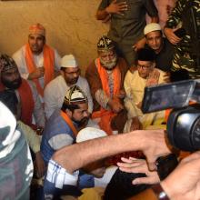 oday offered Chadar of PM Shri Narendra Modi at Ajmer Sharif Dargah of Khwaja Moinuddin Chishti, symbol of Indias great spiritual 